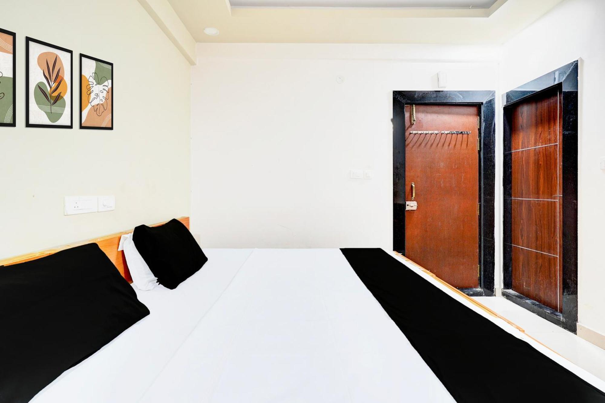 Super Hotel O Sri Vishnu Prime Opposite The Studio Salon, Kundalhalli Gate Bangalore Exterior photo